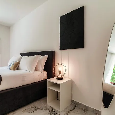 Vira Apartment By Quokka 360 - Modern Flat With Condominium Pool Porza Extérieur photo