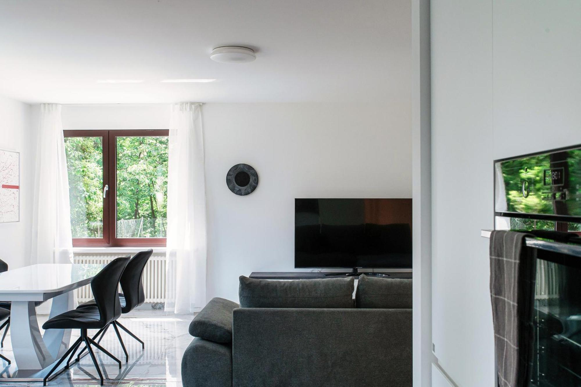 Vira By Quokka 360 - Modern Flat With Pool Apartment Porza