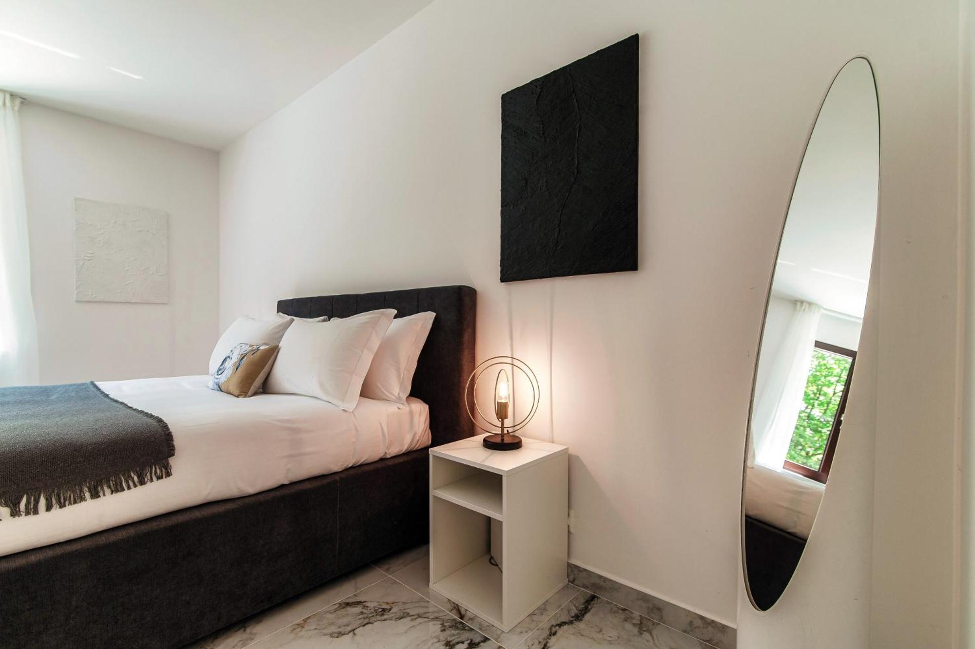 Vira By Quokka 360 - Modern Flat With Pool Apartment